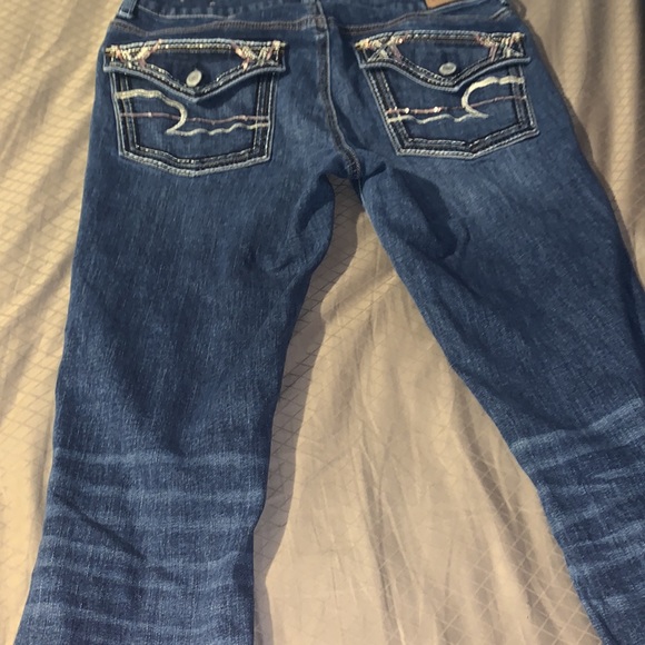 American Eagle 🦅 Outfitters Distressed Jeans size 2, Women’s Denim, tiny sequin - Picture 2 of 6